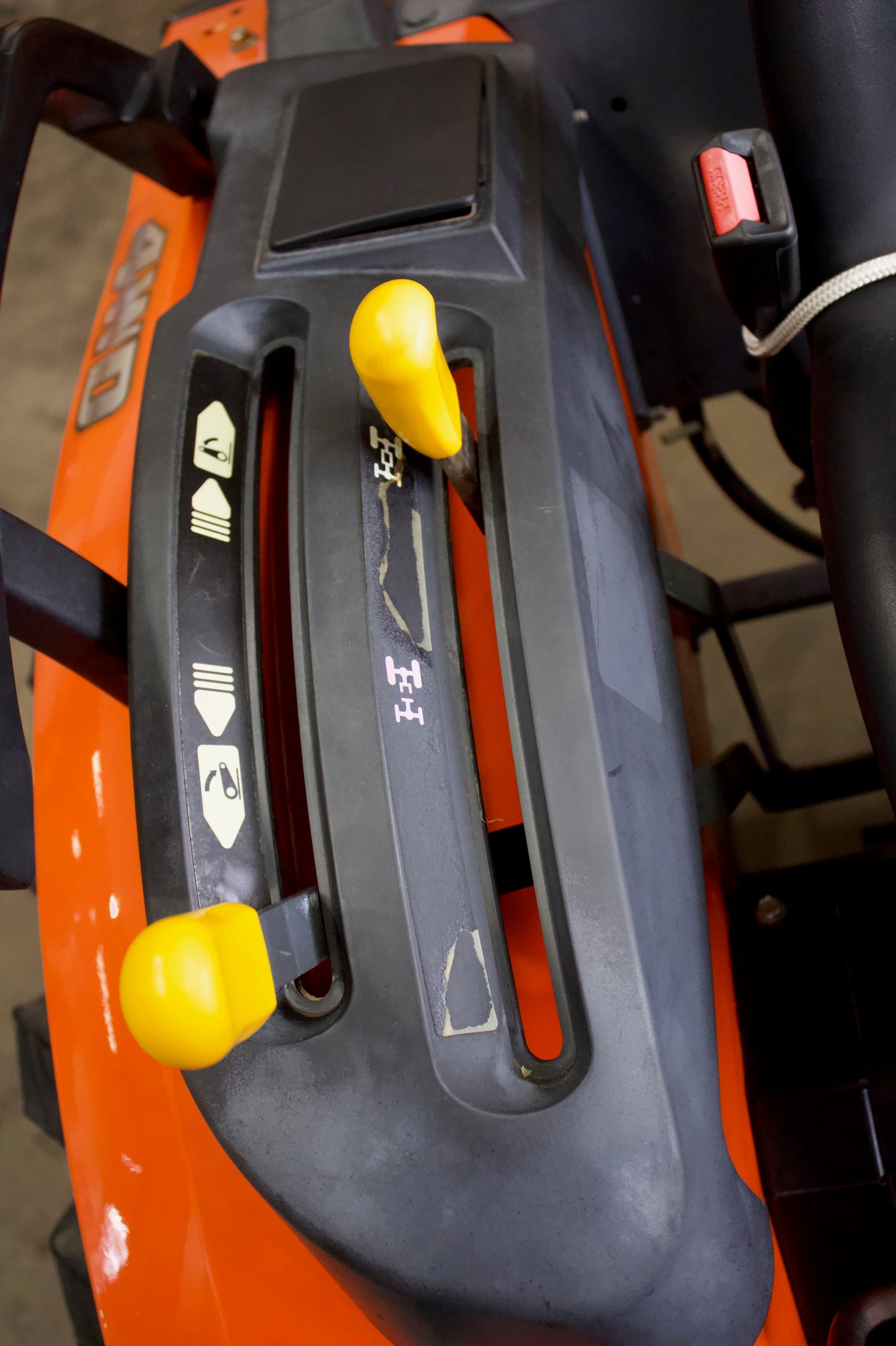 KUB KUBOTAB3200HST
