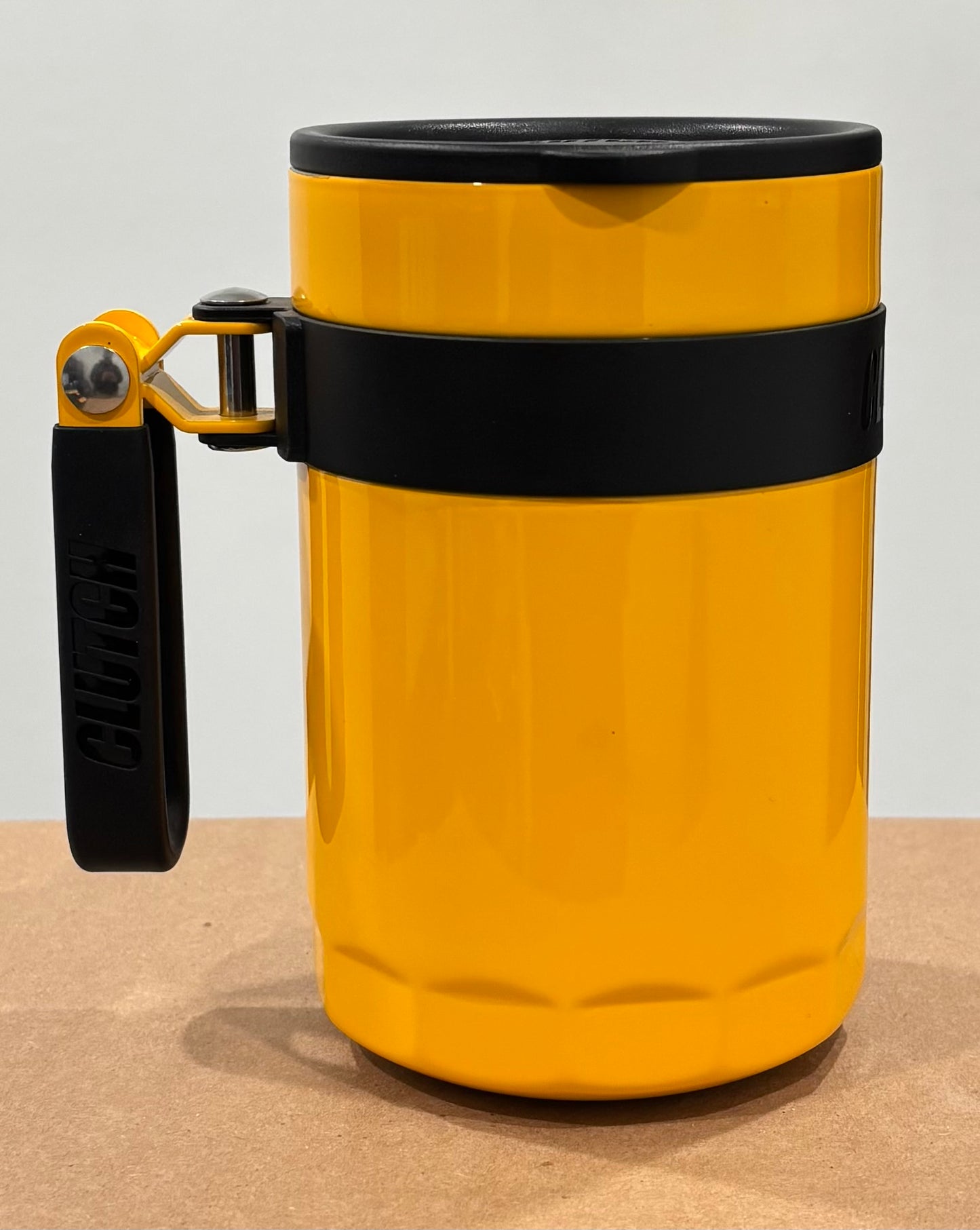 MUG20-04-YL